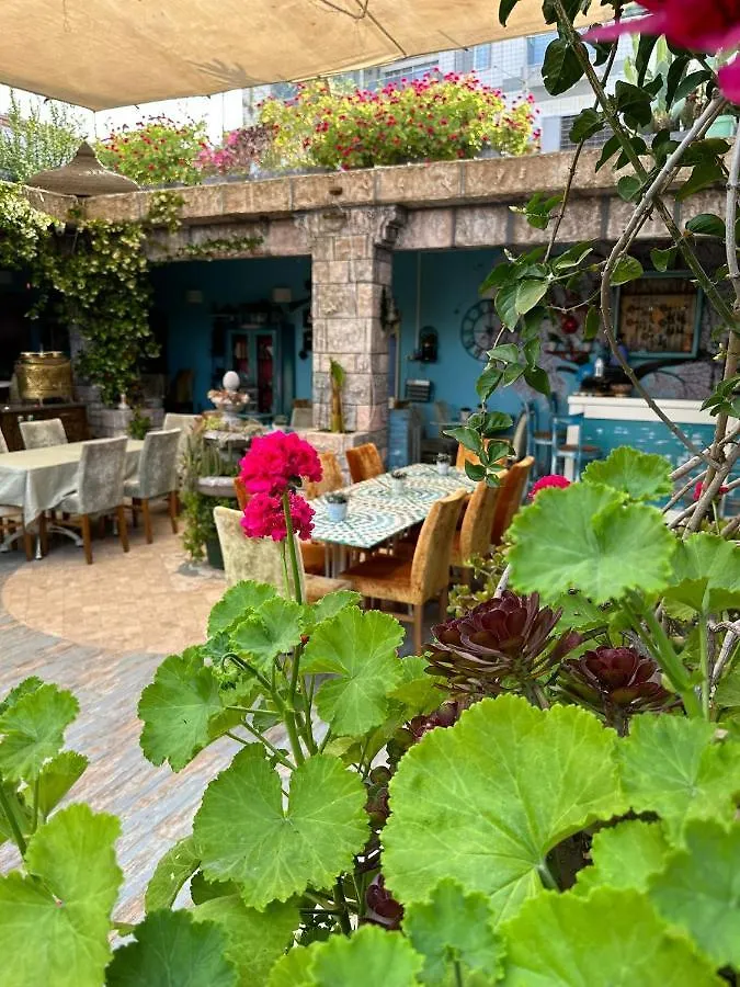 Mai̇ Hotel Cesme