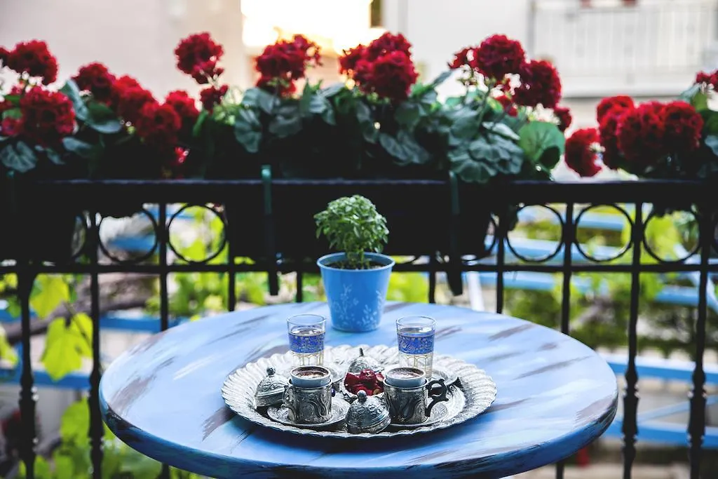 Bed & Breakfast Mai̇ Hotel Cesme